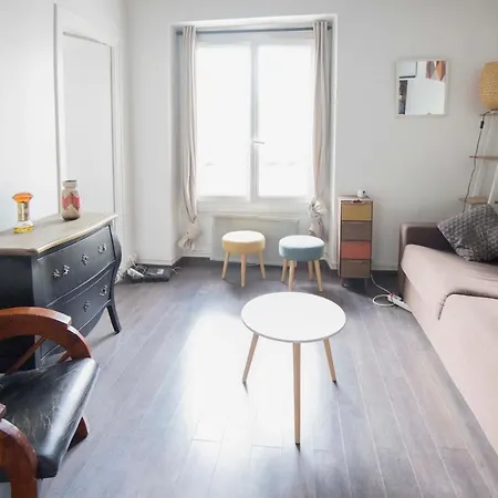 Bright Apt Republique *